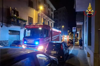 Paura a Novara, due incendi in poche ore. Nessun ferito